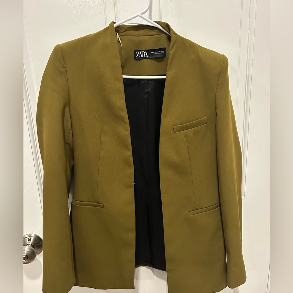 Brand New Green Zara Blazer